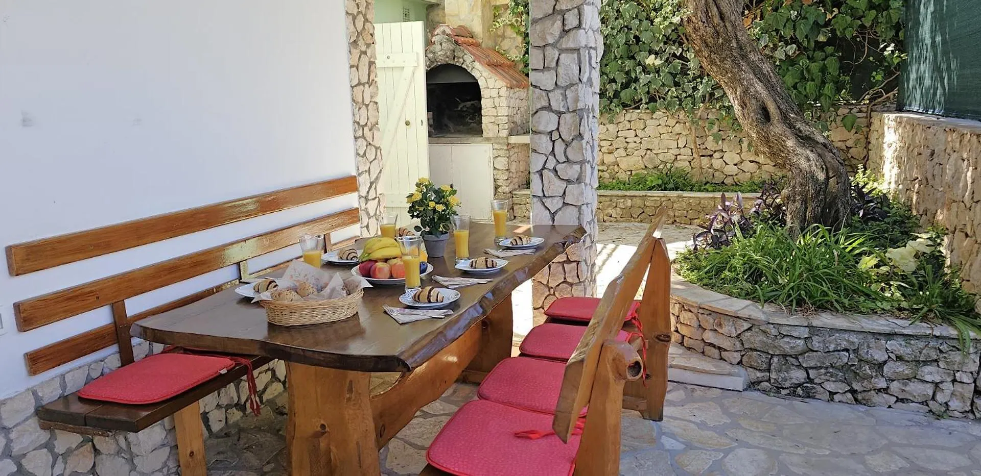 Prázdninový dům Spacious Villa Lush Garden Private Access To Beach - Villa Sherene Trogir